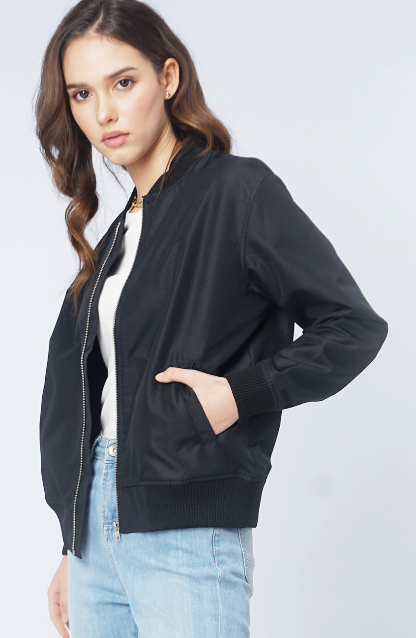 Jaket Bomber Alyssa Black