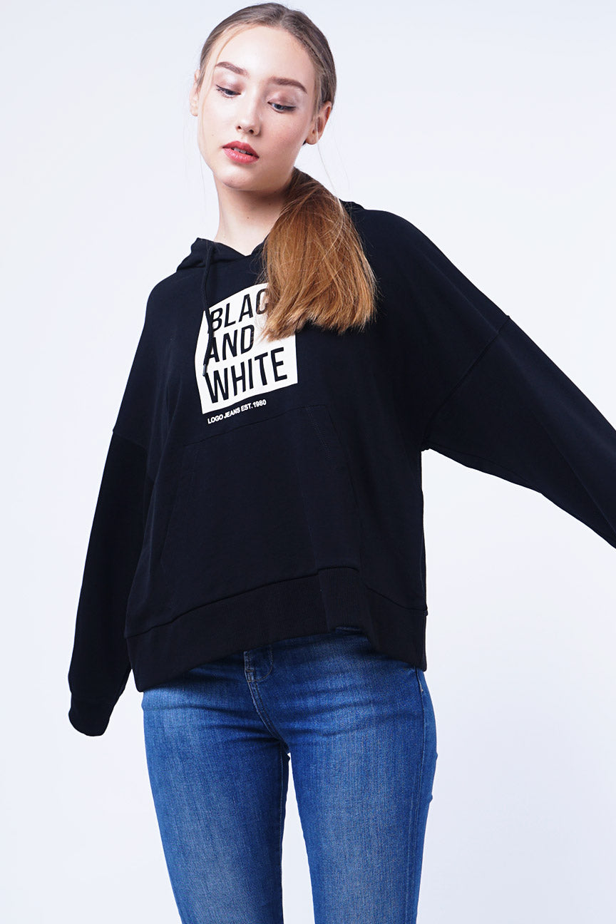 Sweater Hoodie  Isvara Black