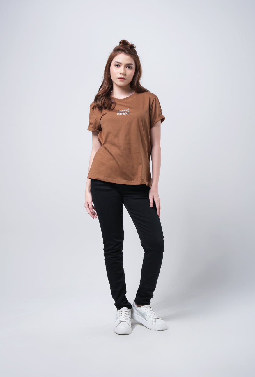 T-Shirt Basic Lengan Pendek Adity Brown