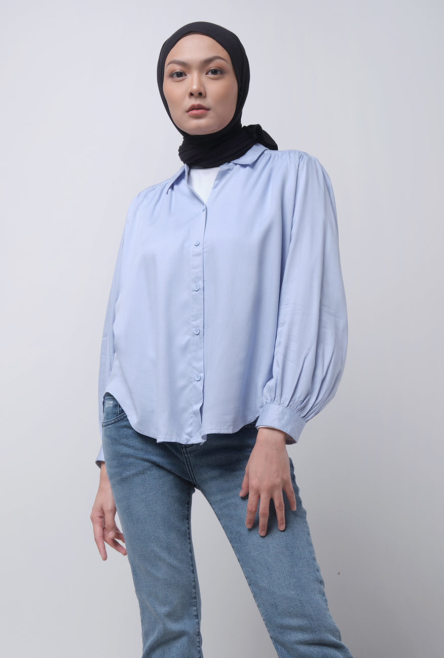 Kemeja Lengan Panjang Serene Light Blue