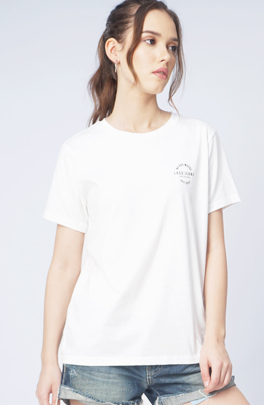 T-Shirt Lengan Pendek Amara White