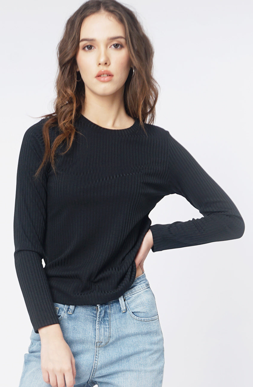 T-Shirt Lengan Panjang Abigail Black