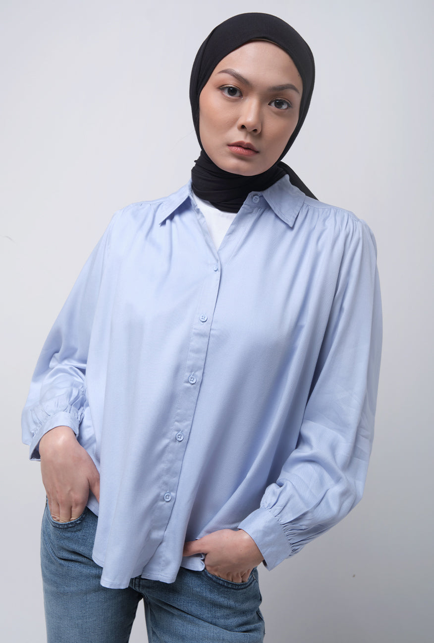 Kemeja Lengan Panjang Serene Light Blue