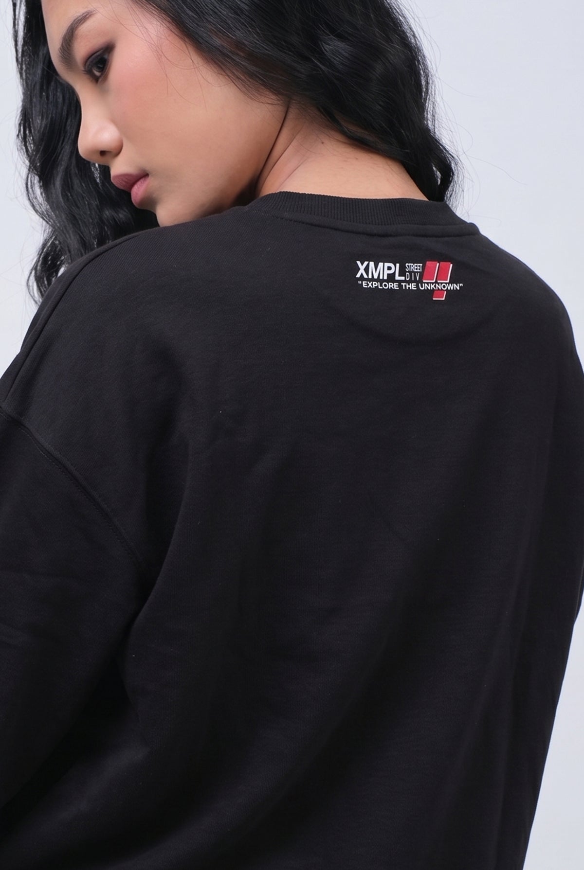 Sweater Khalesi Black