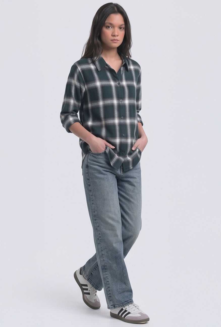 Kemeja Flanel Devi Green Offwhite