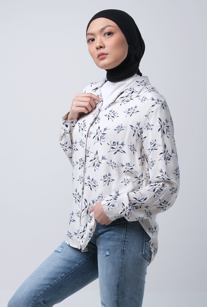 Kemeja Lengan Panjang Sevyn Cream Navy