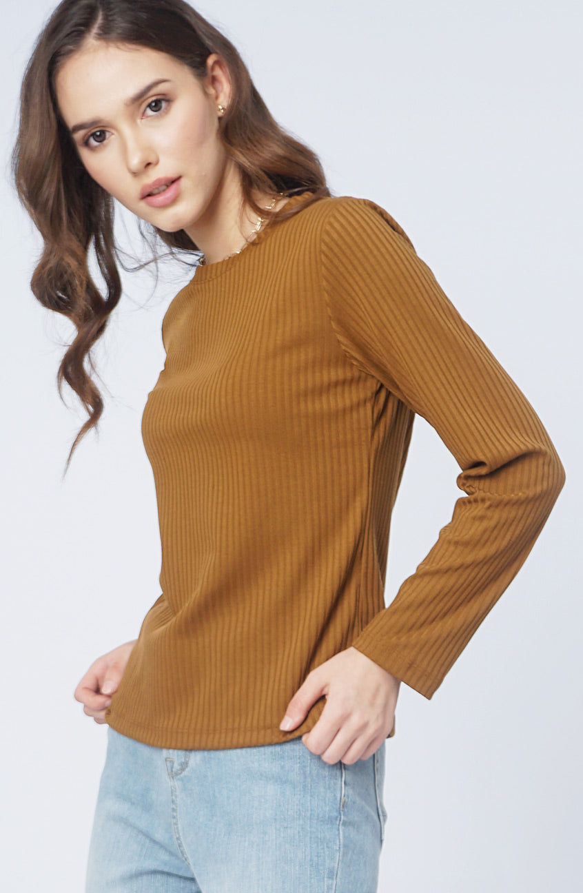 T-Shirt Lengan Panjang Abigail Light Brown