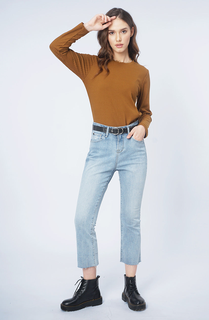T-Shirt Lengan Panjang Abigail Light Brown