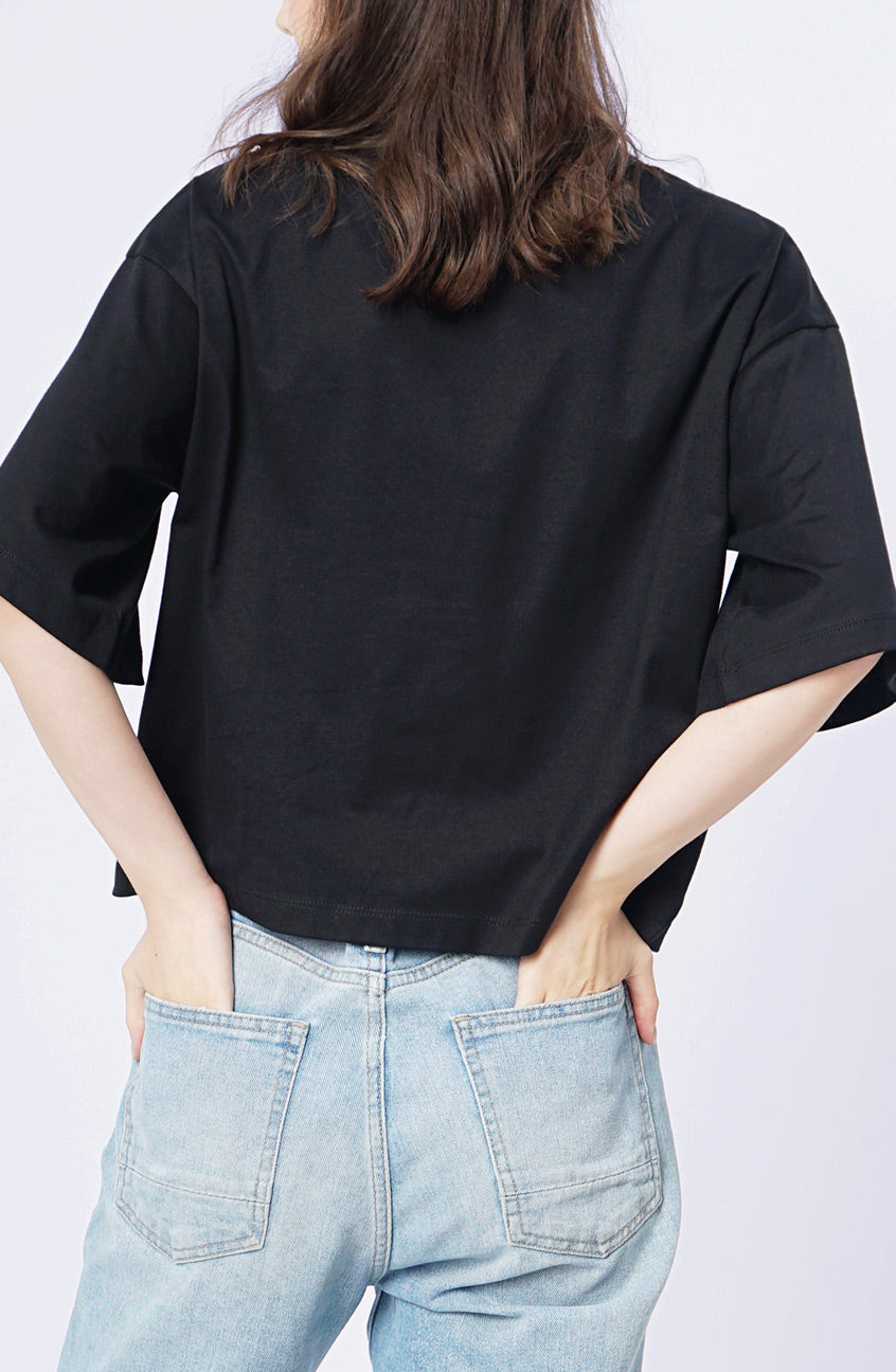 T-Shirt Crop Top Lengan Pendek Cadenza Black