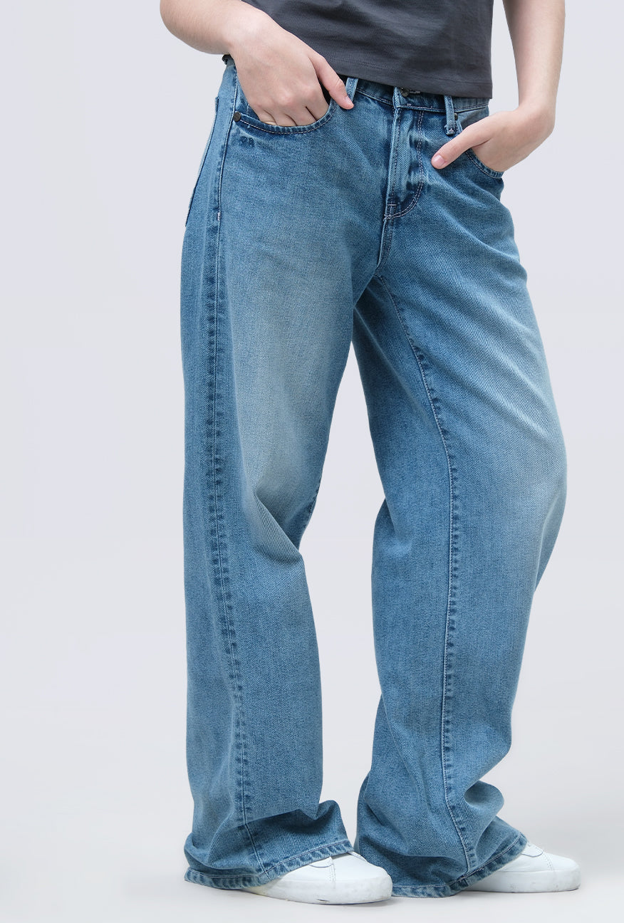 Jeans Loose Fit J7 Series Light Blue