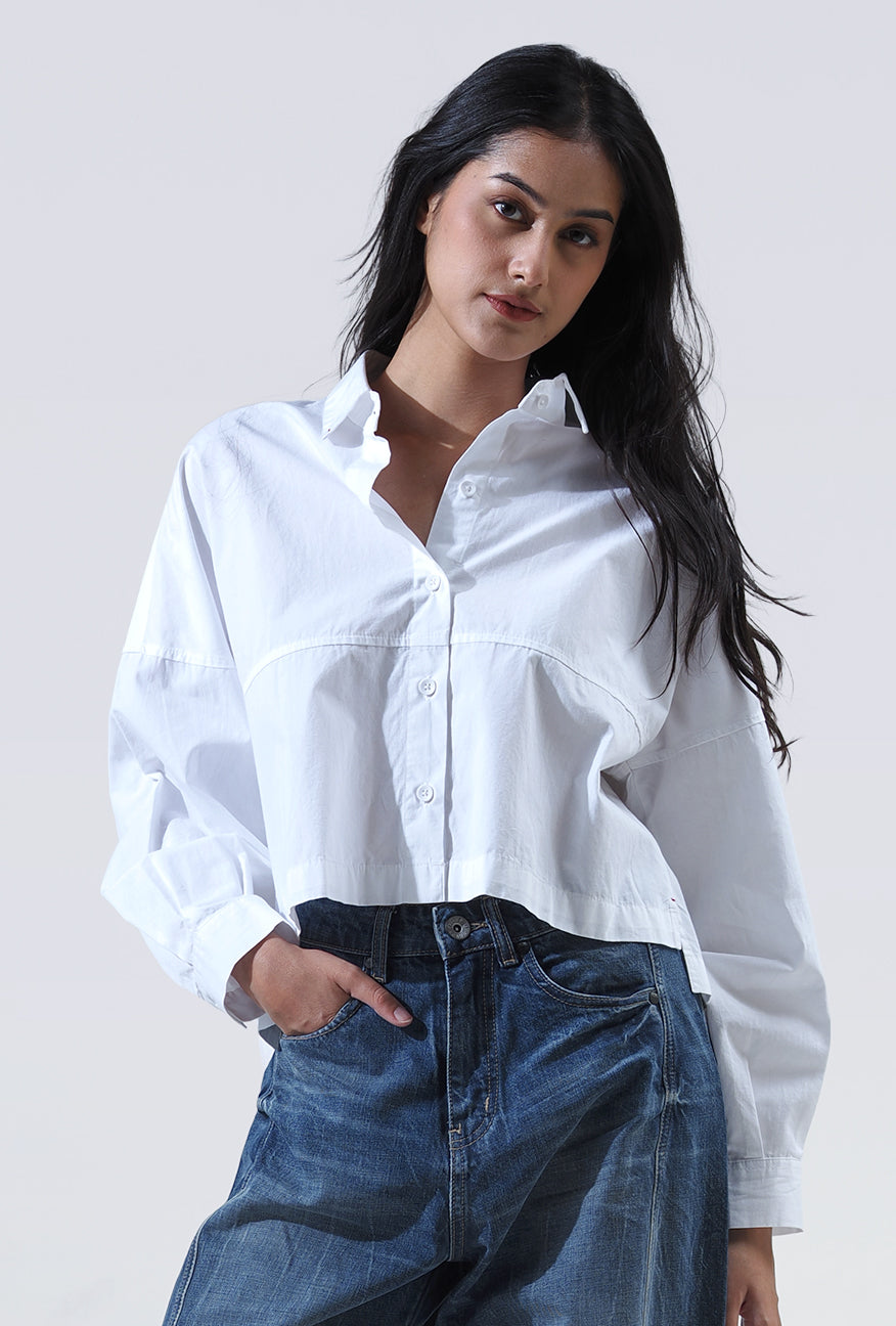 Kemeja Lengan Panjang Qara White Exclusive Online