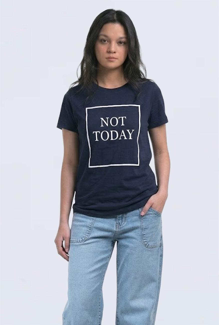 T-Shirt Lengan Pendek Chic Navy