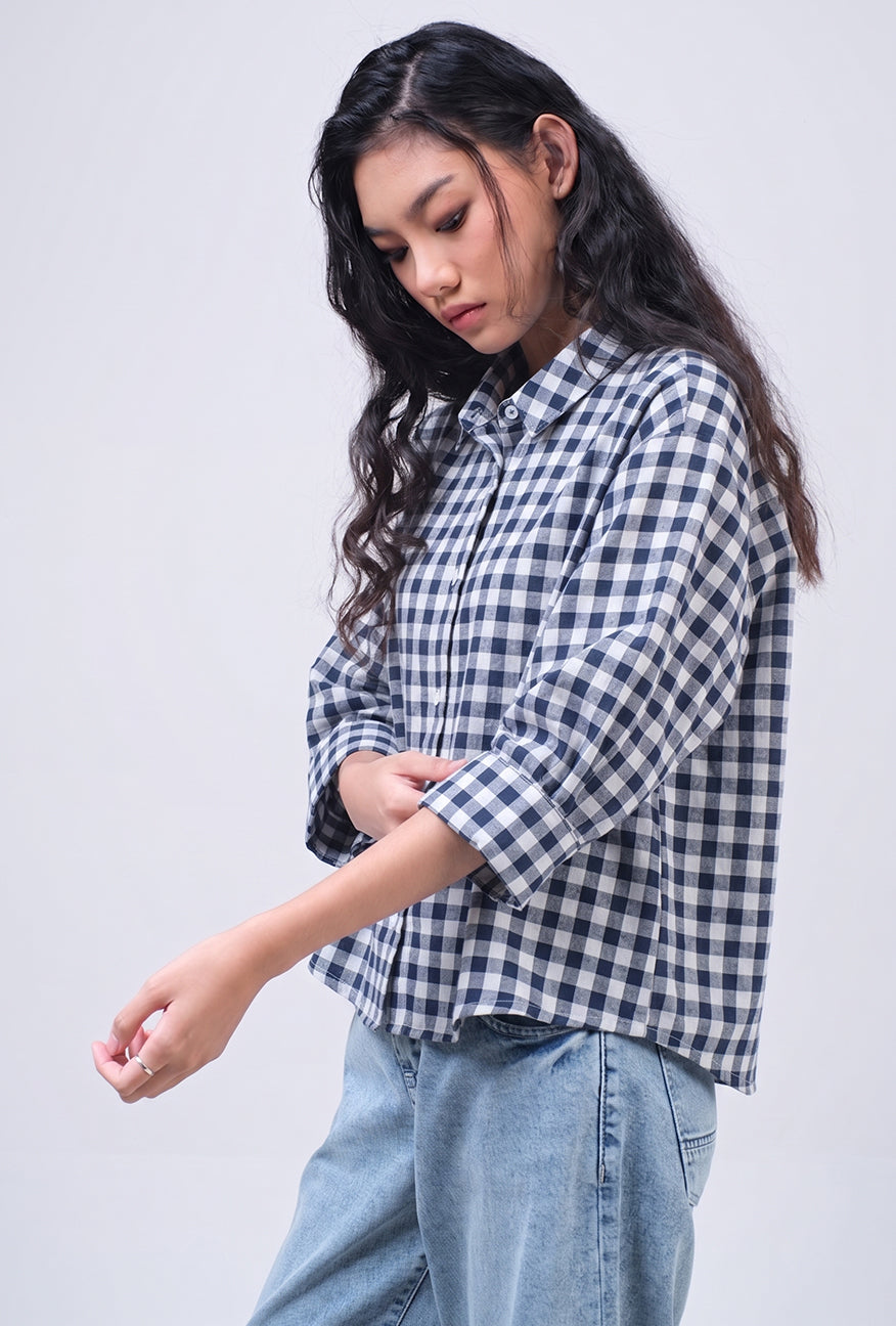 Kemeja Zyala Navy White