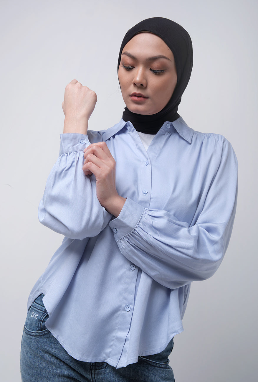 Kemeja Lengan Panjang Serene Light Blue