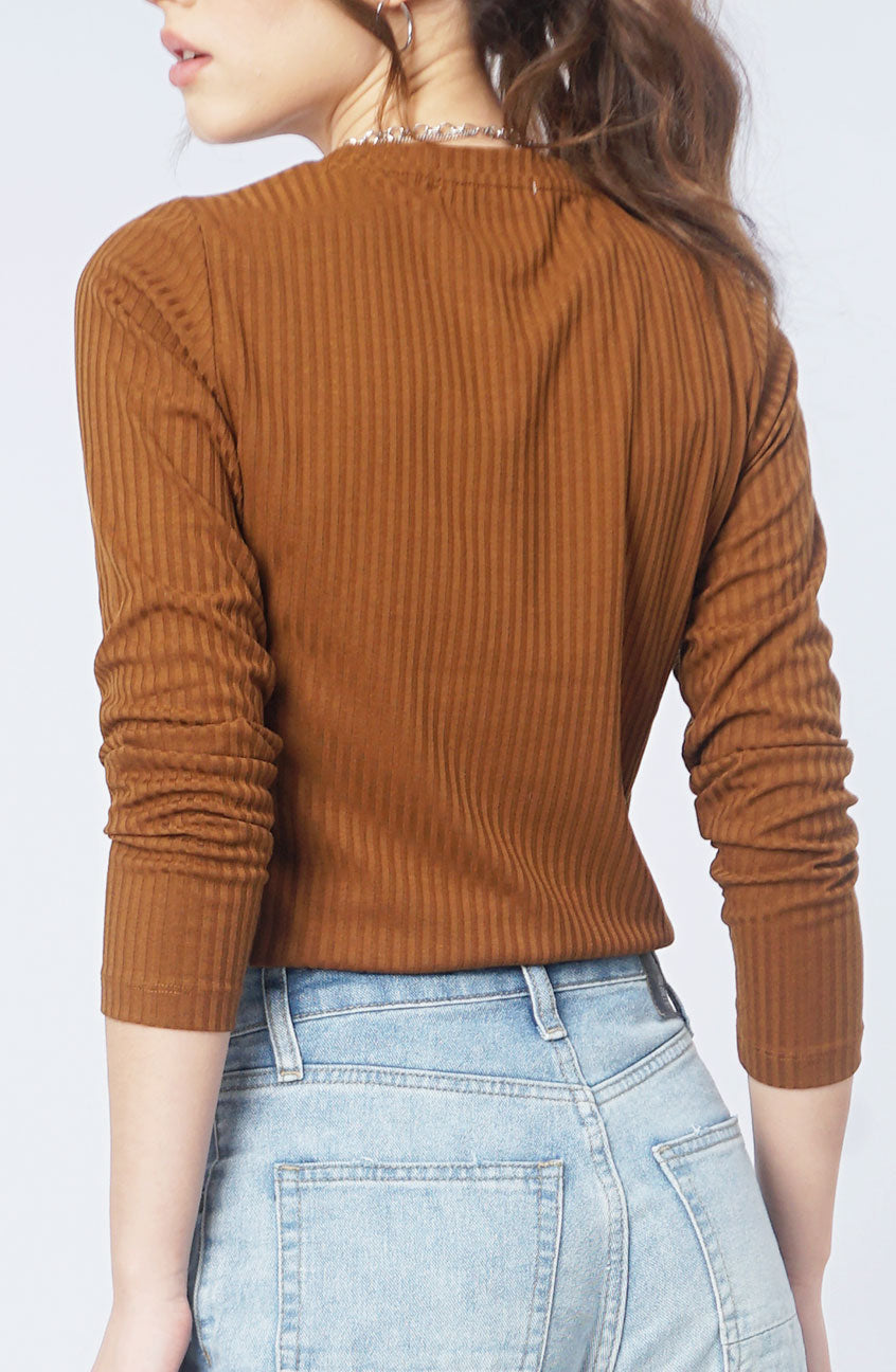 T-Shirt Lengan Panjang Abigail Brown