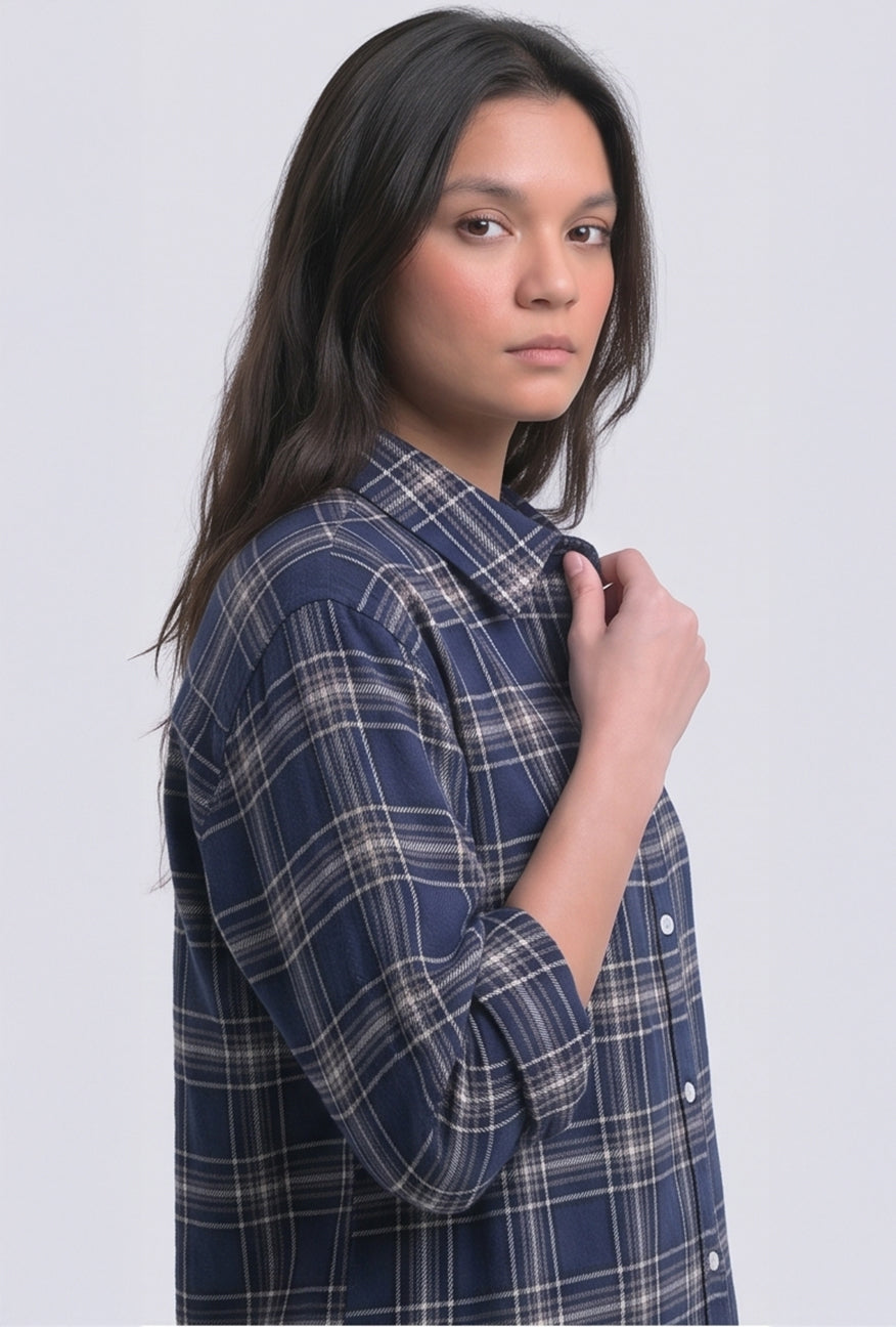 Kemeja Flanel Clemira Navy Black