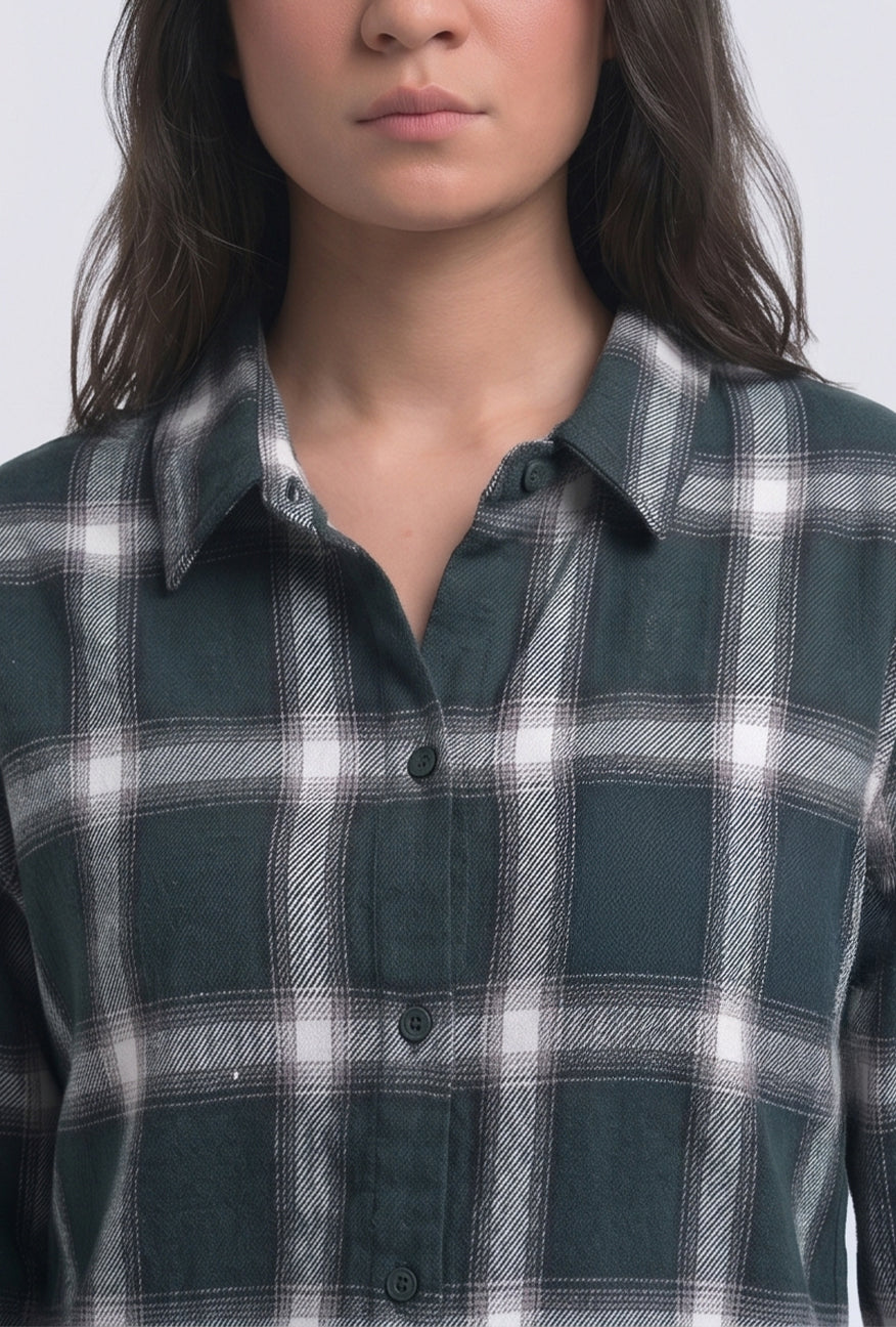 Kemeja Flanel Devi Green Offwhite