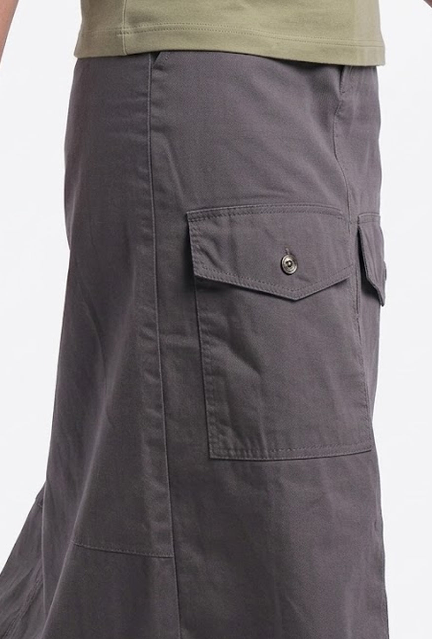 Rok Panjang Xavlera Grey