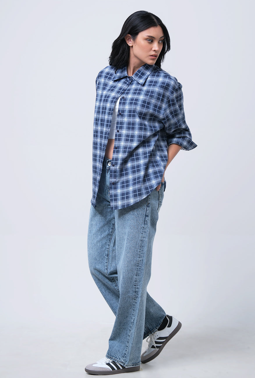 Kemeja Lengan Panjang Lycia Navy White