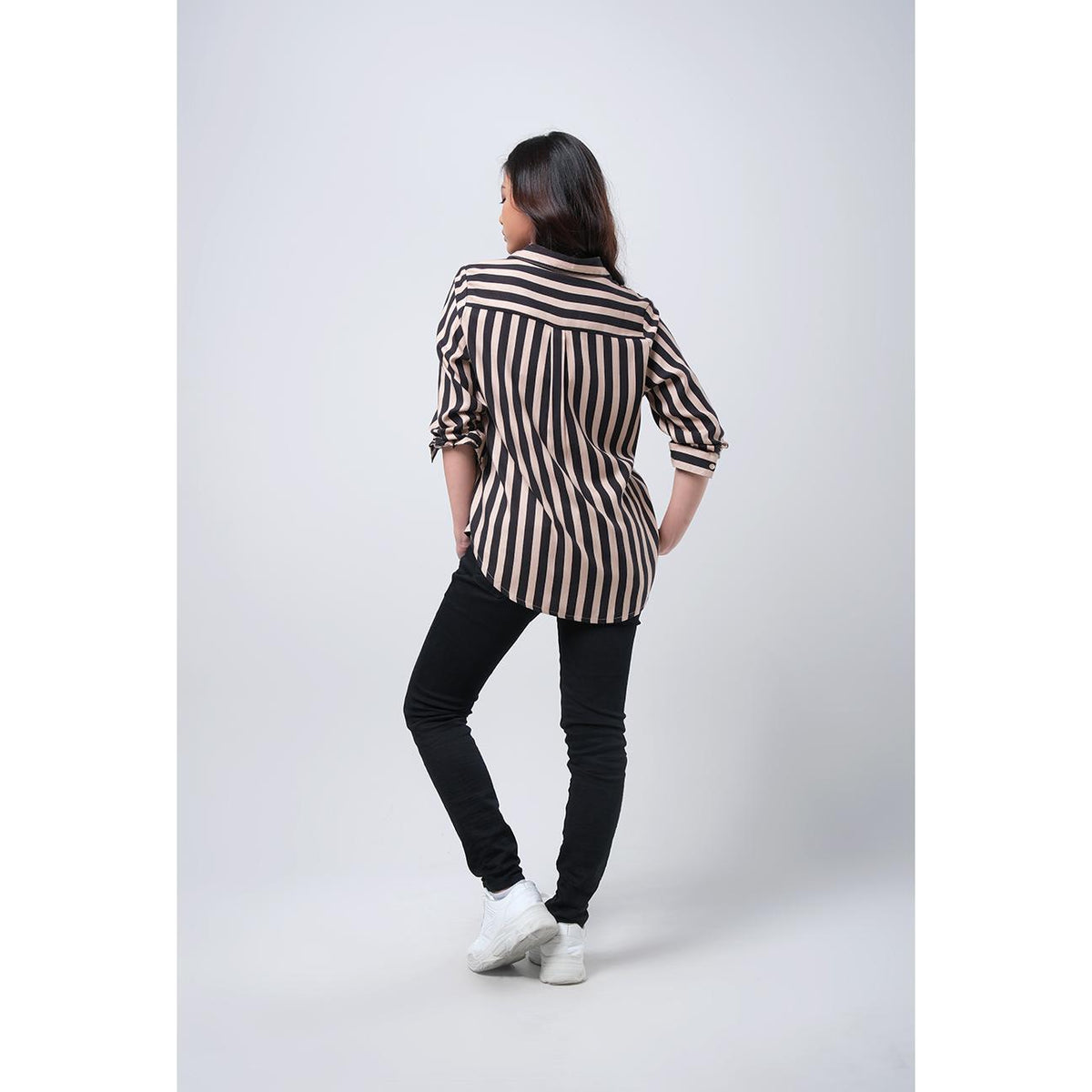 Kemeja Lengan Panjang Storia Khaki Black