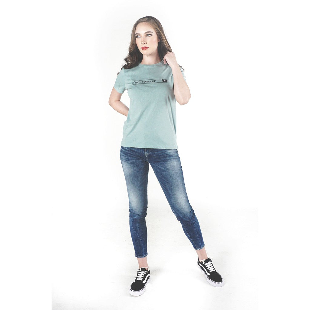 T-Shirt Lengan Pendek Holly Light Green