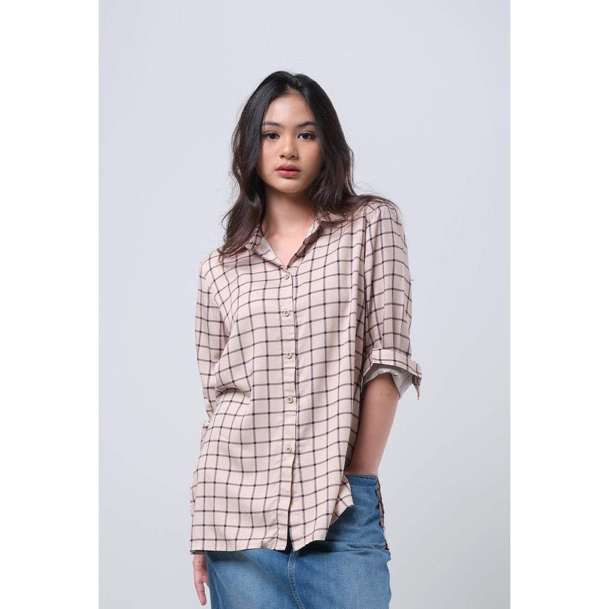 Kemeja Lengan Panjang Isyana Khaki Black