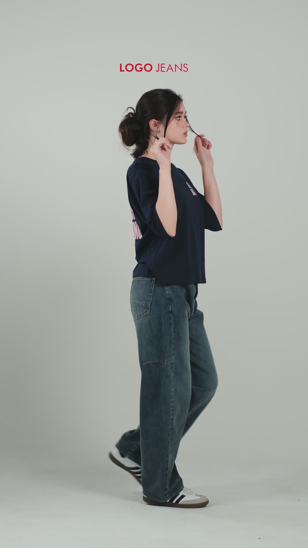T-Shirt Lengan Pendek Maurine Navy
