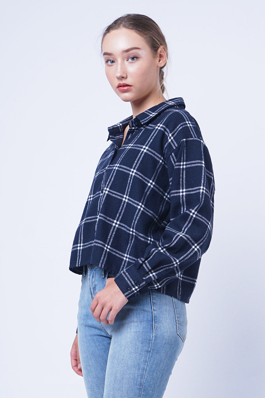 Kemeja Flanel Lilia Navy White
