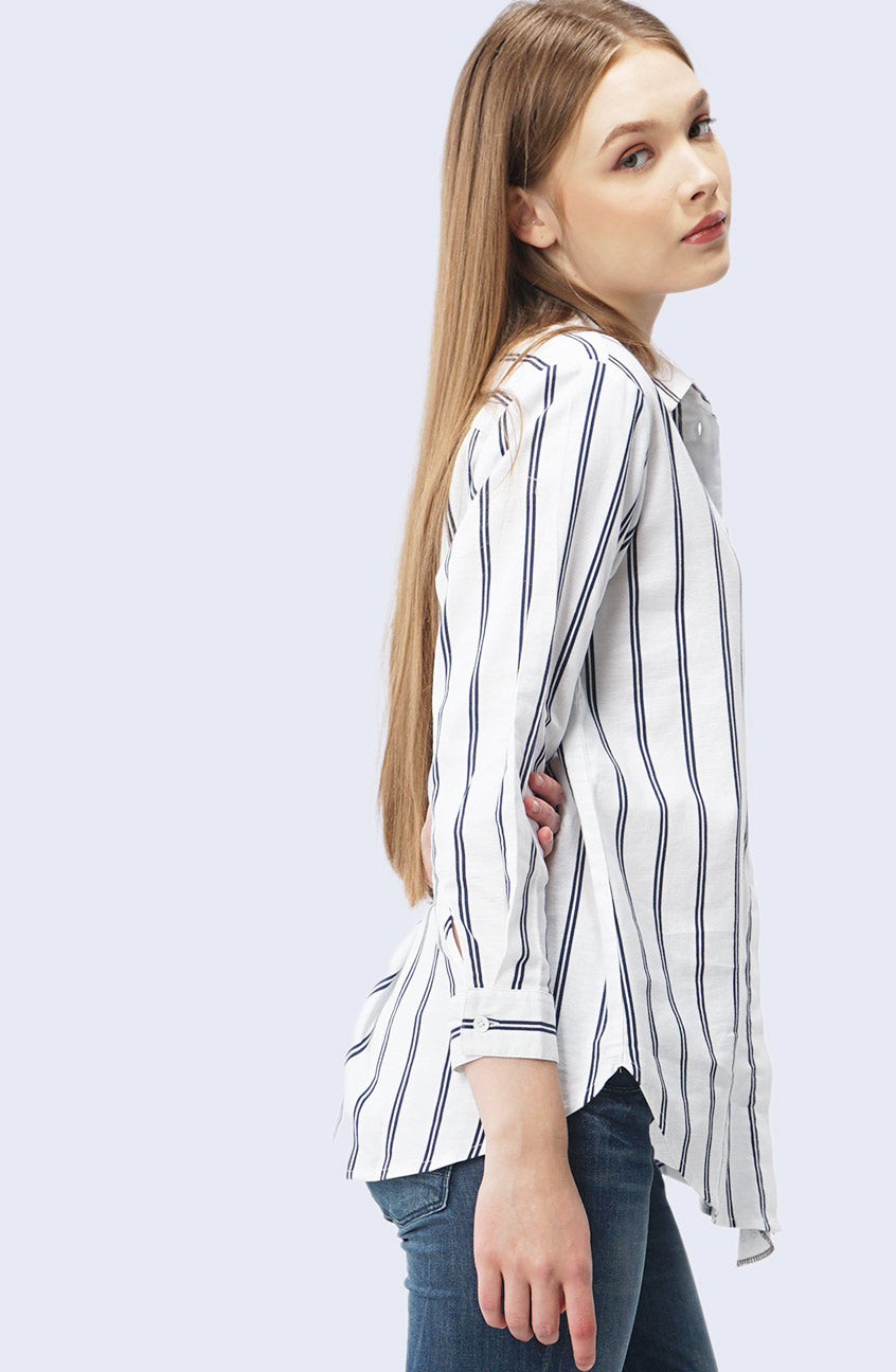 Kemeja Lengan Panjang Emma White Navy