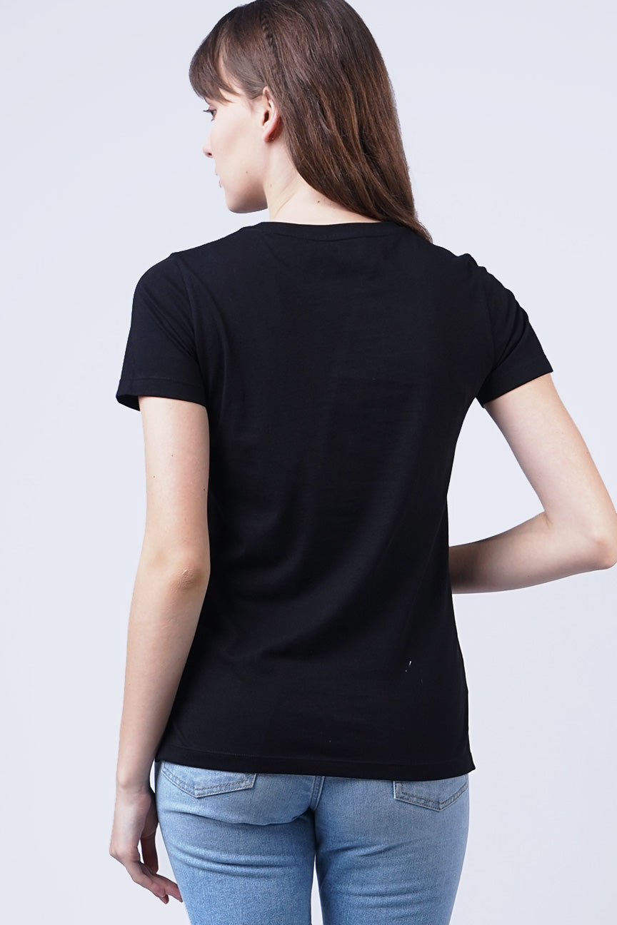 T-Shirt Lengan Pendek Yesha Black