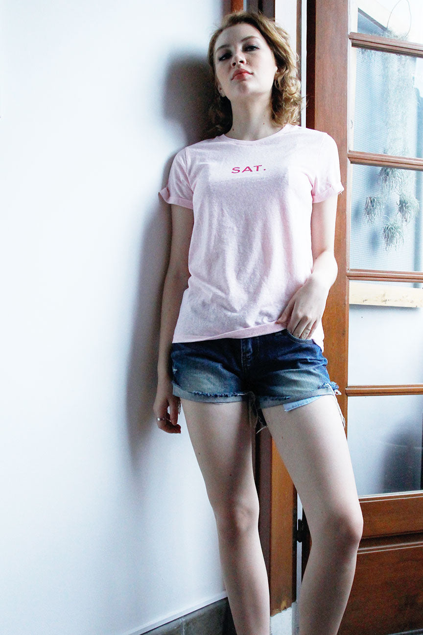T-Shirt Lengan Pendek Satur Pink