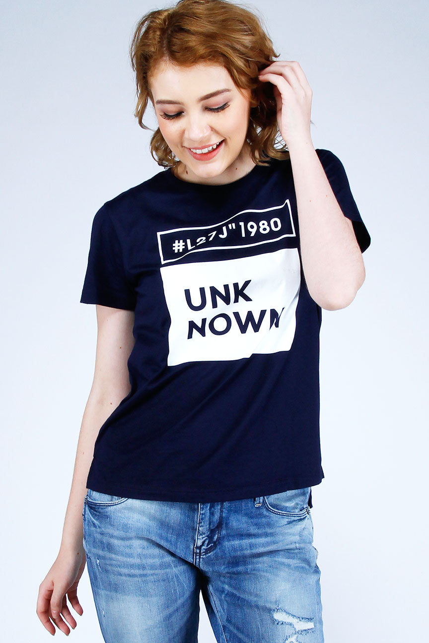 T-Shirt Lengan Pendek Unknown Navy